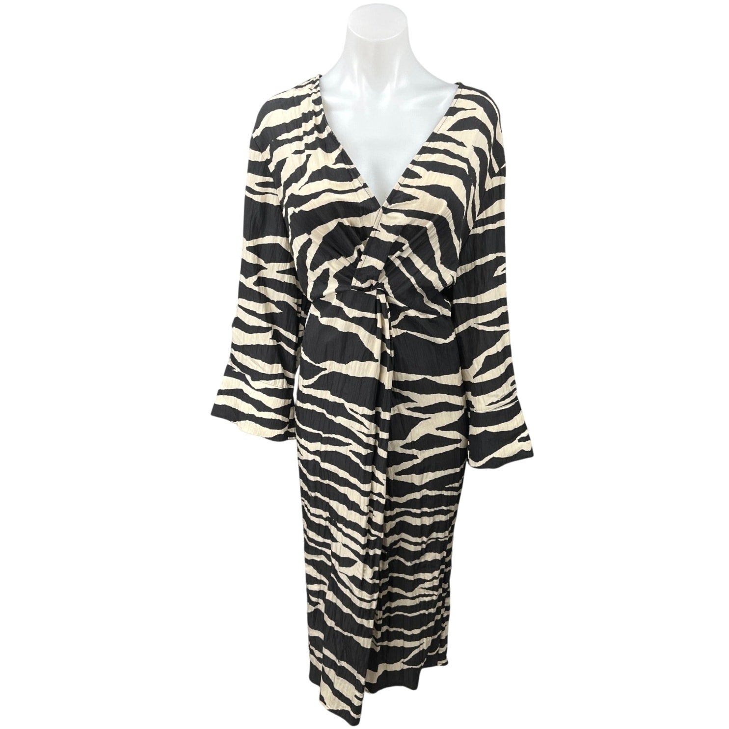 H&M Black Cream Zebra Animal Print V Neck Twist Long Sleeve Maxi Dress Brie H&M Black Cream Zebra Animal Print V Neck Twist Long Sleeve Maxi Dress Brie