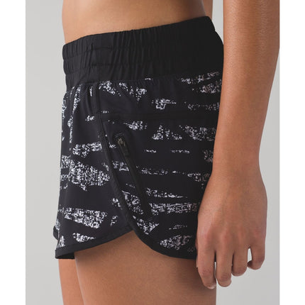 Lululemon Black White Mid Rise Printed Zip Pocket Running Tracker Short Size S/M