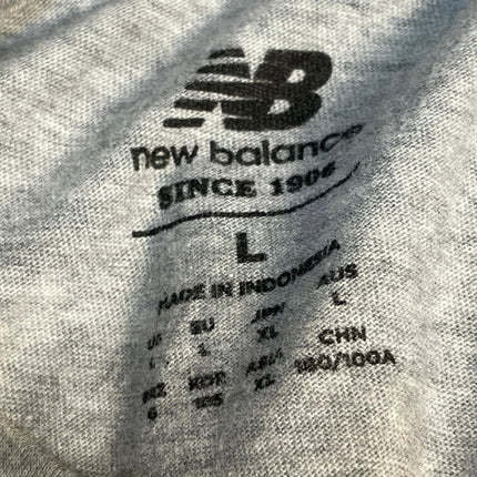 New Balance Men's Gray 550 Sneakers Graphic Short Sleeve T Shirt Tee Top Size L