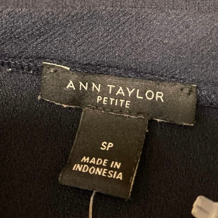Ann Taylor Women's Navy Blue Short Sleeve Round Neck T Shirt Tee Top Size S