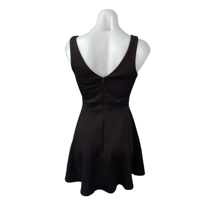 Aqua Red Black Embroidered Sleeveless V Neck Open Back Fit & Flare Mini Dress S