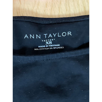 Ann Taylor Black Knit Boat Neck Long Sleeve  Curved Hem Basic Tee T-Shirt Top XS