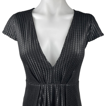 Luxxel Women's Black Short Sleeve Pleated Deep V-Neck Zip Romper Shorts Size S