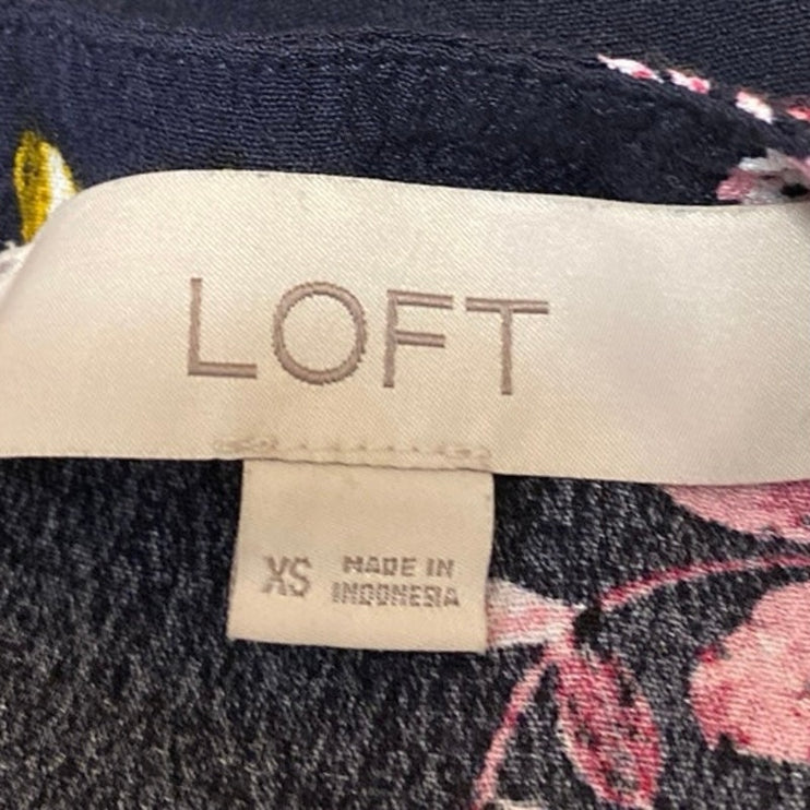 Ann Taylor LOFT Women Blue Floral Short Sleeve T Shirt Tee Blouse Top Size XS