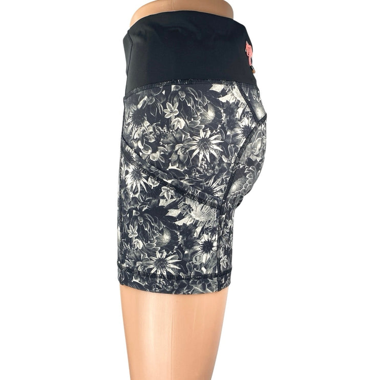 Lululemon Run Dart & Dash Floral Black White Running Athletic Biker Shorts Sz 6