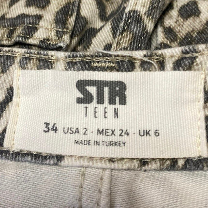 STR Teen Beige Black Leopard Straight Frayed Loose Raw Hem Denim Jeans Size 2