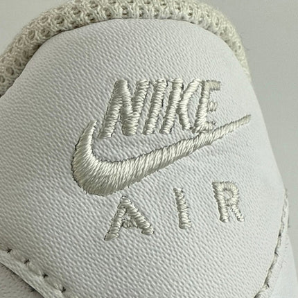 Nike Air Force 1 Women's White Low Top Lace Up Athletic Sneakers Shoes Size 7