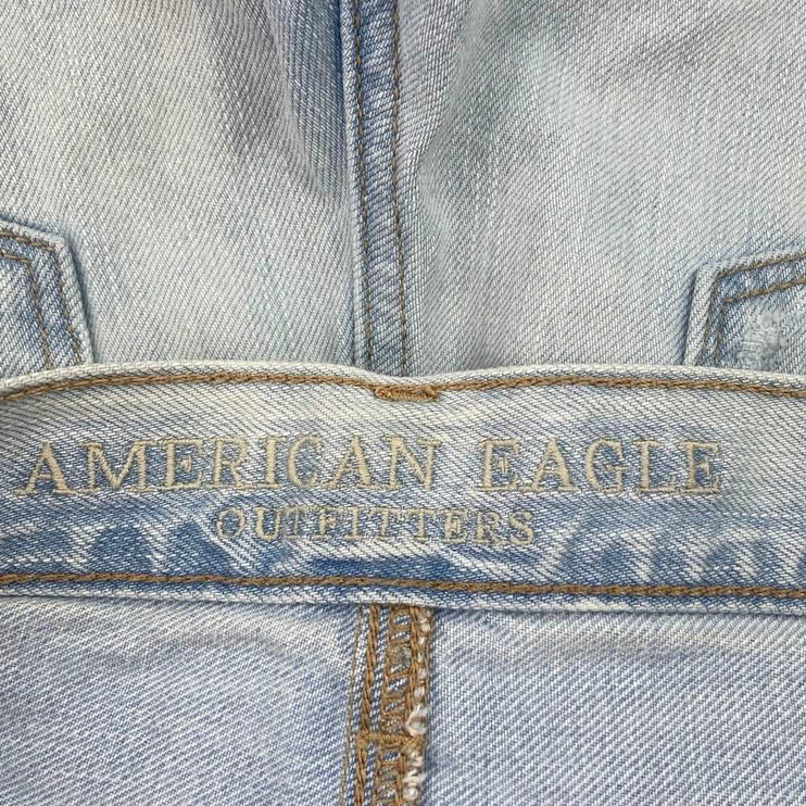 American Eagle Blue Light Wash Lace Trim Cotton Denim Mid Rise Jean Short Size 4