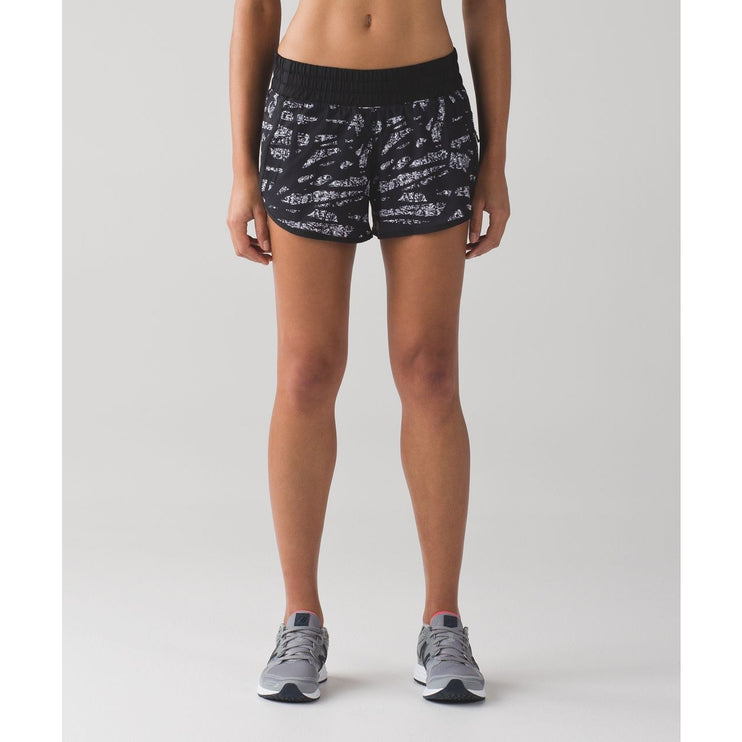 Lululemon Black White Mid Rise Printed Zip Pocket Running Tracker Short Size S/M