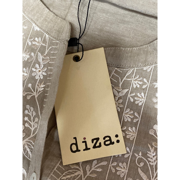 NEW Diza Beige Floral Embroidered 3/4 Sleeve Button Front Blouse Shirt Top Sz S