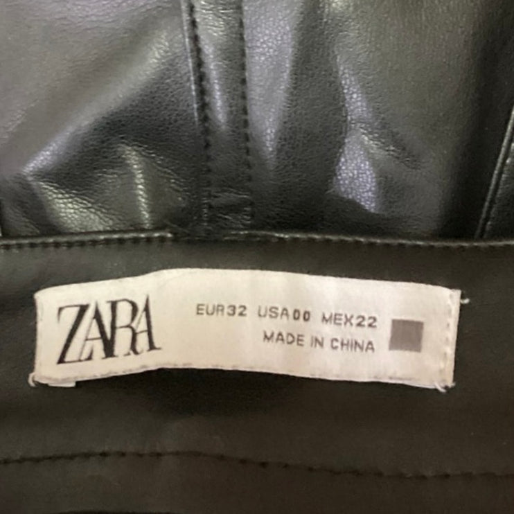 Zara Women's Black Faux Leather Vegan High Rise Straight Casual Pants Size 0