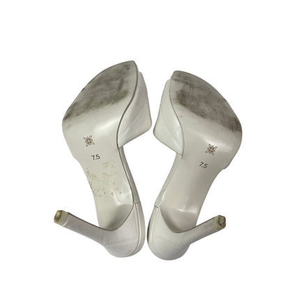 BCBGeneration Ixani White Quilted Pad Square Toe Stiletto Heels Mule Sandals 7.5