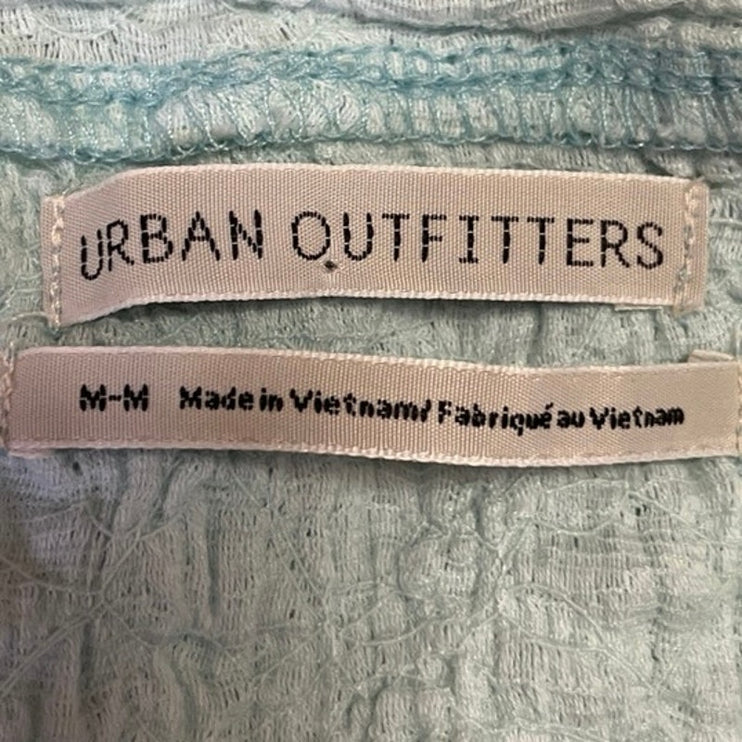 Urban Outfitters Light Blue Ruffle Crinkled Button Stretch Crop Top Blouse Sz M