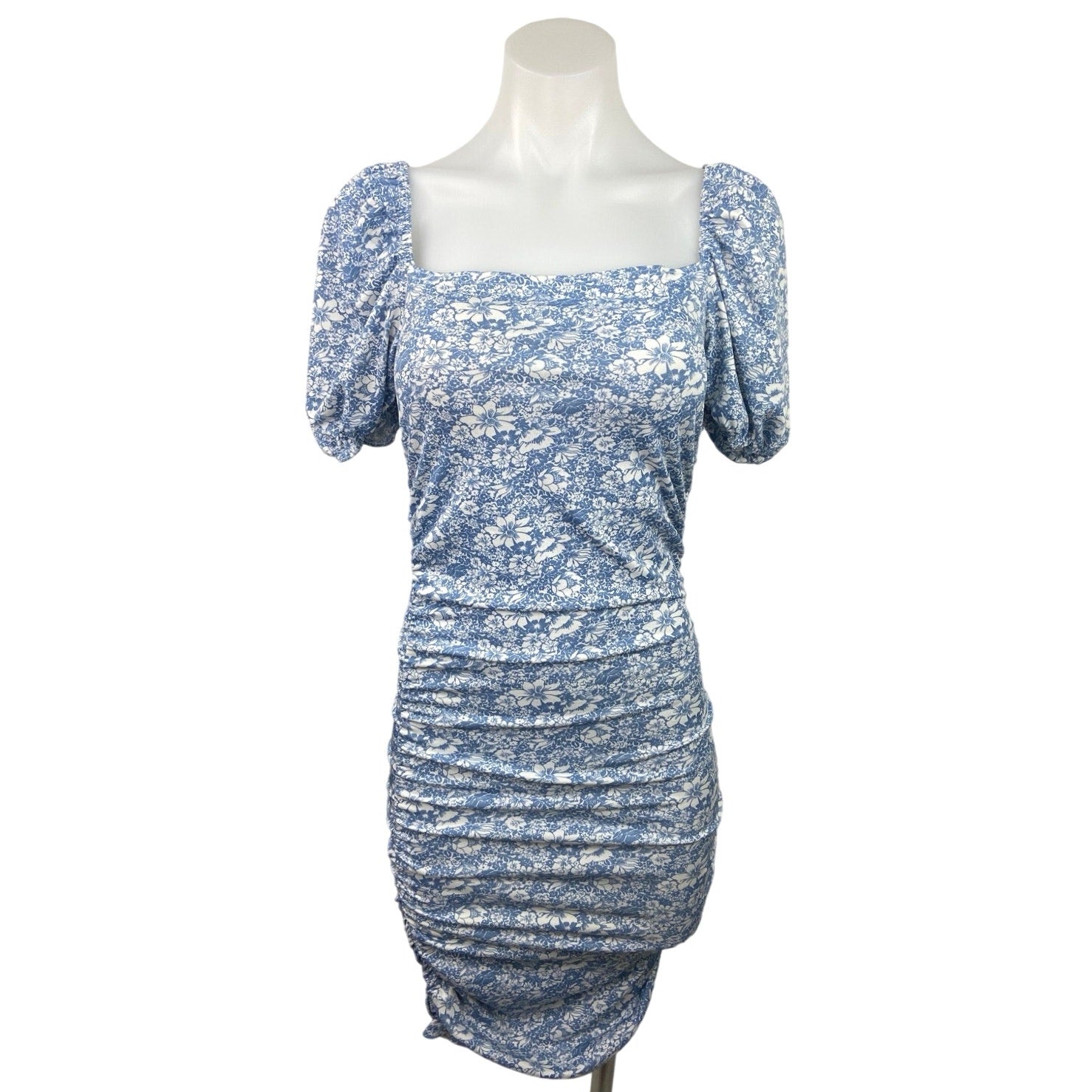 Nasty Gal Blue Floral Print Square Neck Puff Sleeve Ruched Bodycon Min Brie Nasty Gal Blue Floral Print Square Neck Puff Sleeve Ruched Bodycon Min Brie