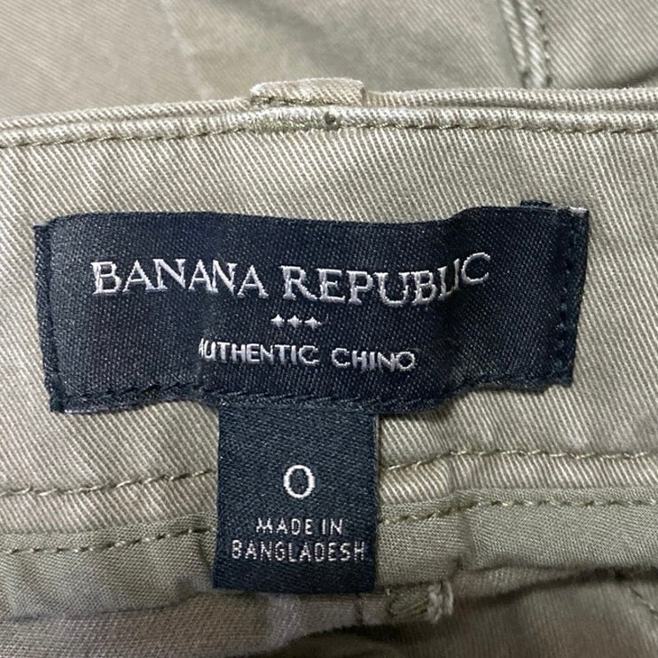 Banana Republic Women's Olive Green Mid Rise Authentic Chino Khaki Shorts Size 0