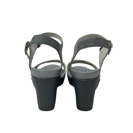 Crocs Leigh II Women's Beige Round Open Toe Ankle Strap Wedge Sandals Size 8