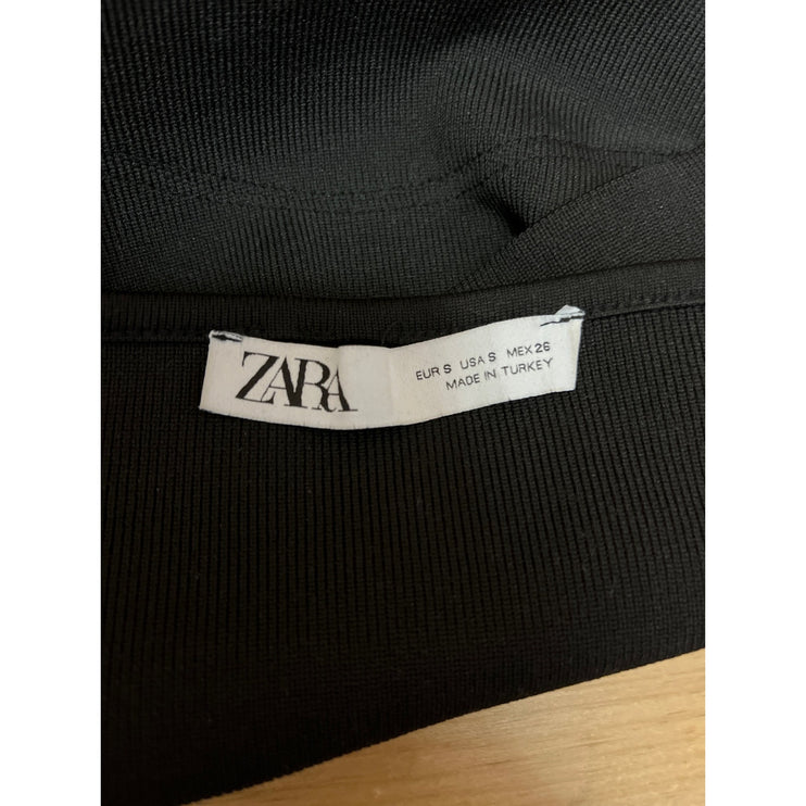 Zara Women's Black Pullover Square Neck Ribbed knit Active Wear Fitness Bra S