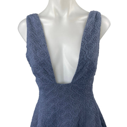 NEW WeWoreWhat Blue Textured Knit Sleeveless Plunge Neck Mini Flared Dress Sz 4