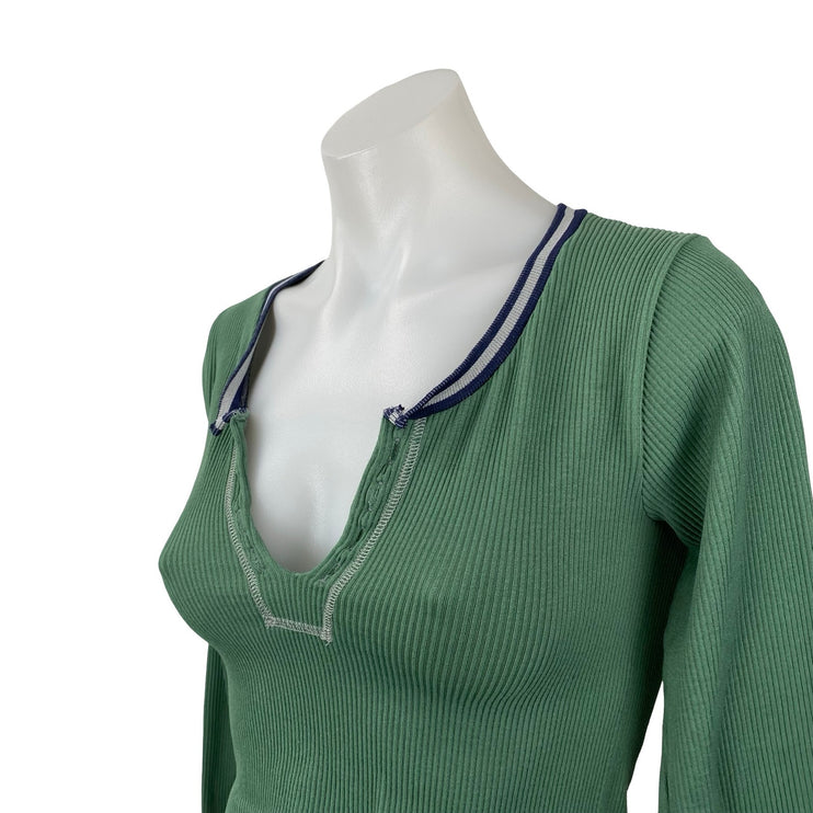 Urban Outfitters Out From Under Long Sleeve V Neck Ribbed Knit Crop Top Size L