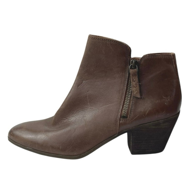 Frye Judith Women's Brown Leather Double Zip Almond Toe Heeled Ankle Boots Sz 9M