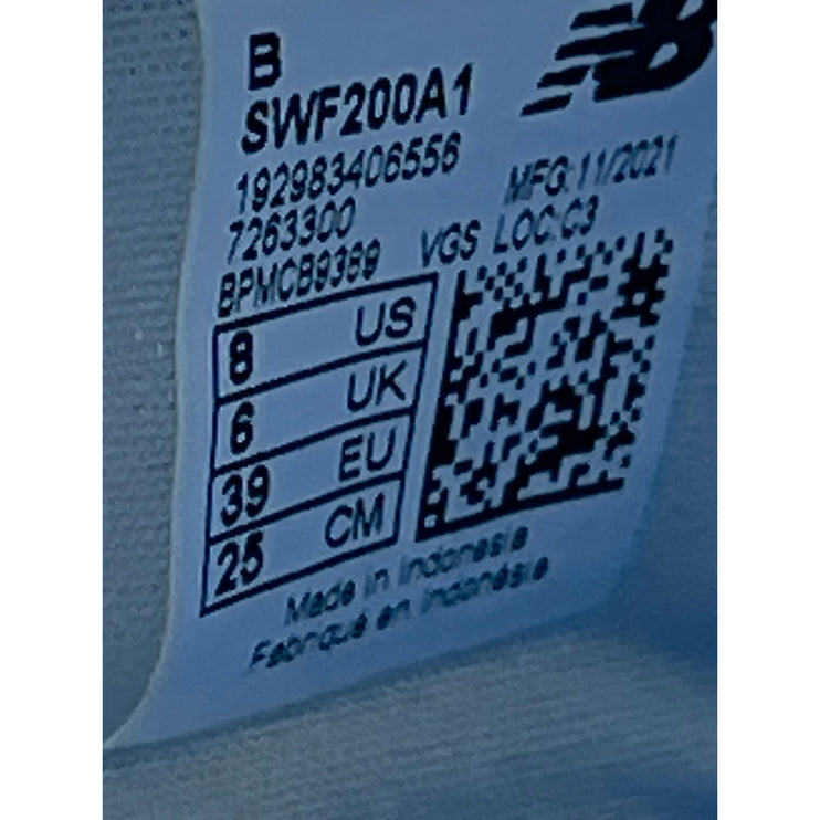 New Balance 200 series Women's White Slide Slip on Slippers  Size 8