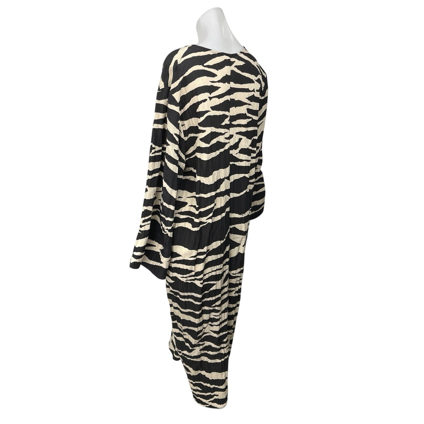 H&M Black Cream Zebra Animal Print V Neck Twist Long Sleeve Maxi Dress Size L H&M Black Cream Zebra Animal Print V Neck Twist Long Sleeve Maxi Dress Size L